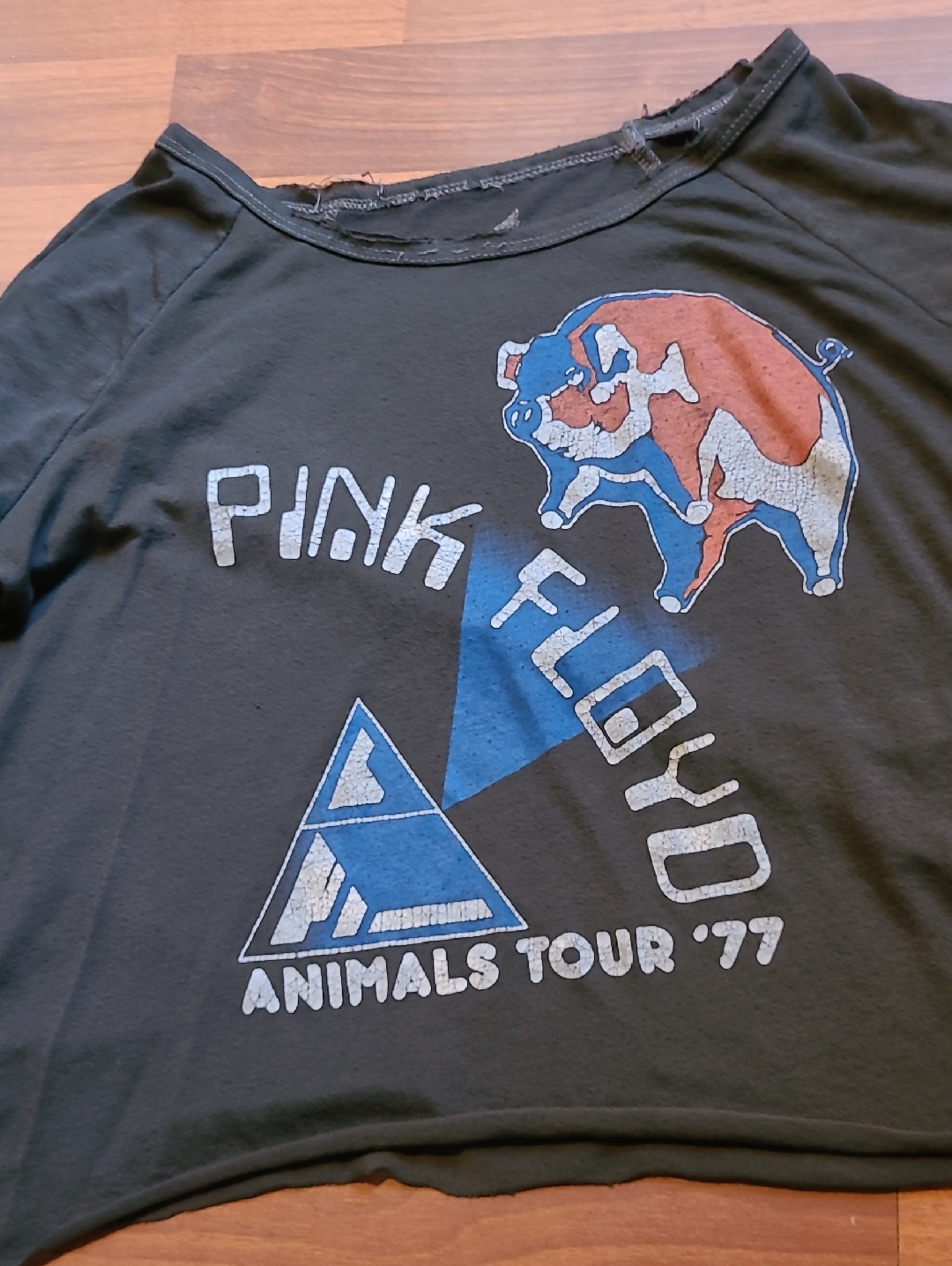 Lucky Brand Black Pink Floyd Animals Tour 77 Long Sleeve Tee